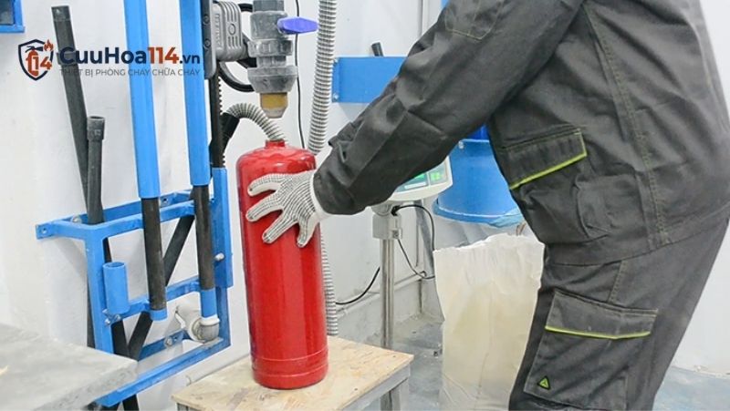 Nạp bình phòng cháy chữa cháy — quy trình đúng chuẩn và những điều bạn cần biết